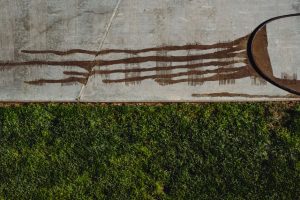 poser bordure de jardin beton